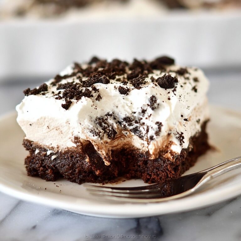 Oreo Pudding Poke Cake Recipe